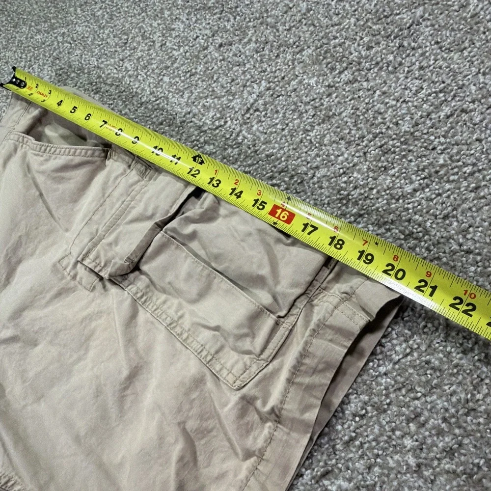 Vintage Levis Men Cargo Shorts W34 Tan Khaki Cotton Relaxed Multi Pocket Utility